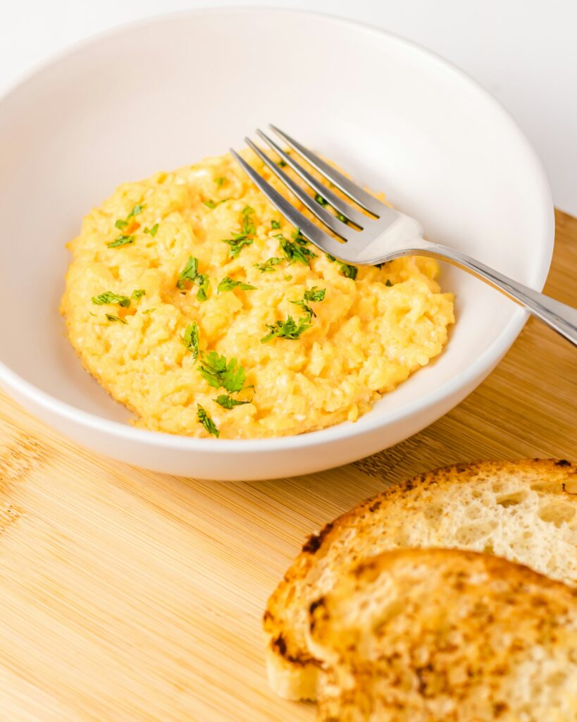 Peynirli Pofuduk Omlet Tarifi
